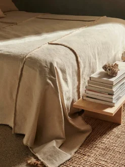 Offset Bedspread fra Ferm Living