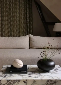 Offset Sofa 3-Seater, bouclé 02 fra Audo Copenhagen