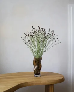 Ostrea Vase, amber fra Hein Studio