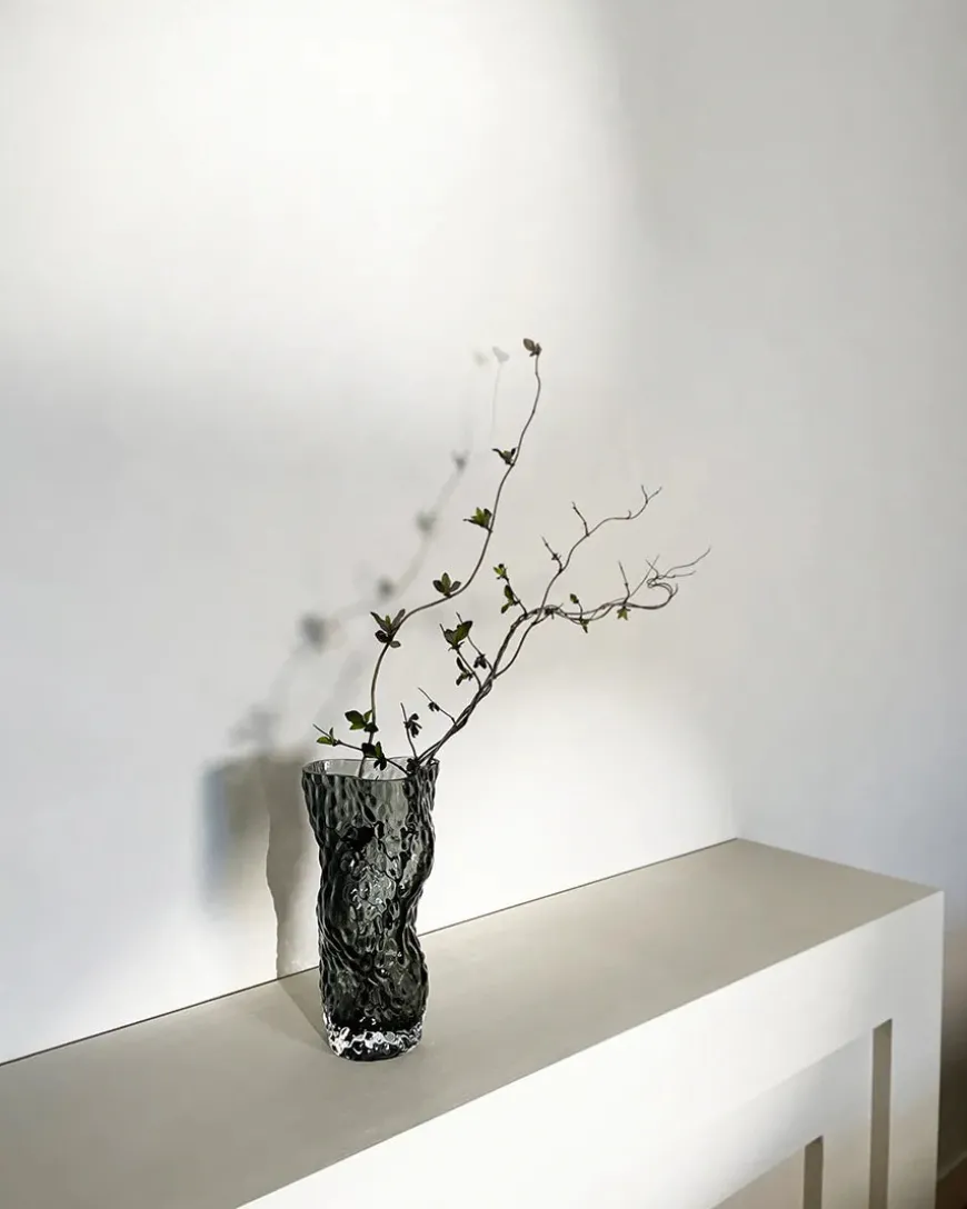 Ostrea Vase, klart glas fra Hein Studio