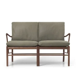 OW149-2 Colonial sofa valnød olie, Terra-læder af Ole Wanscher