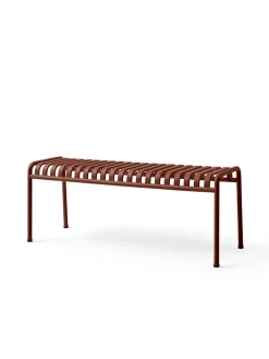 Palissade Bench, iron red fra Hay