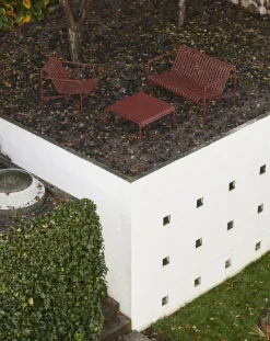 Palissade Lounge Sofa, hot galvanised fra Hay