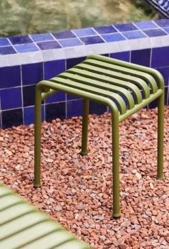 Palissade Stool, iron red fra Hay