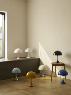 Panthella 250 Portable V3 Bordlampe fra Louis Poulsen
