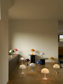 Panthella 250 Portable V3 Bordlampe fra Louis Poulsen