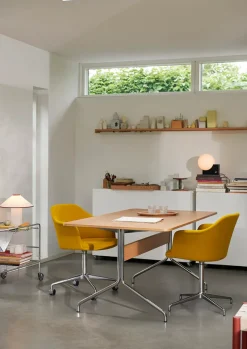 Pavilion Bord AV18 fra &Tradition