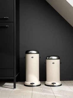 Pedalspand VIPP16 - 18 L, Holger's Beige fra Vipp