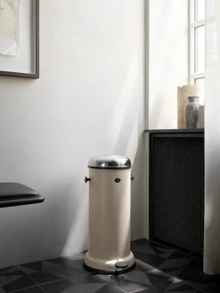 Pedalspand VIPP16 - 18 L, Holger's Beige fra Vipp