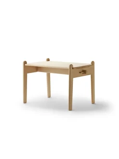 Peters Bord CH411 af Hans J. Wegner