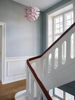 PH Artichoke Dusty Blue/Brass fra Louis Poulsen