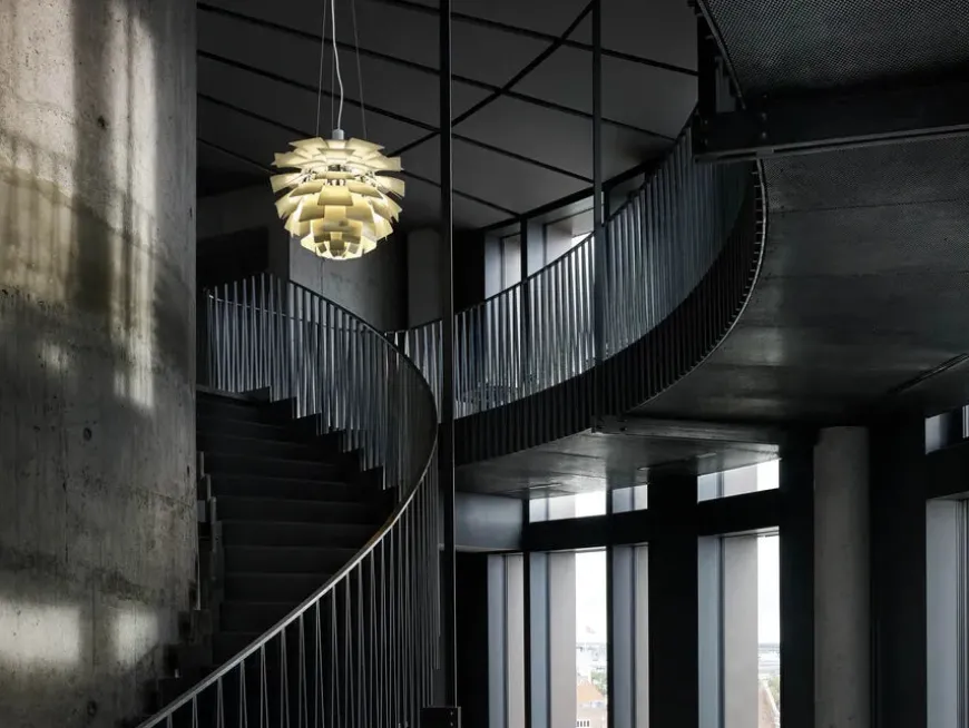 PH Artichoke Soft White/Brass fra Louis Poulsen