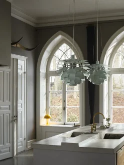 PH Artichoke Soft White/Brass fra Louis Poulsen