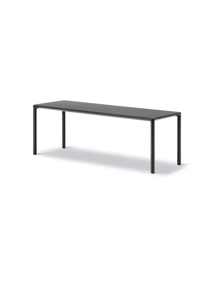 Piloti Bord, sort laminat fra Fredericia Furniture