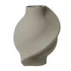 Pirout Vase 02, ceramic fra Louise Roe