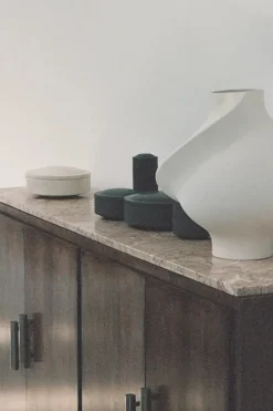 Pirout Vase 02, ceramic fra Louise Roe