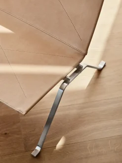 PK22 Loungestol af Poul Kjærholm