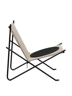 PK4 Loungestol i natur, sort stel af Poul Kjærholm