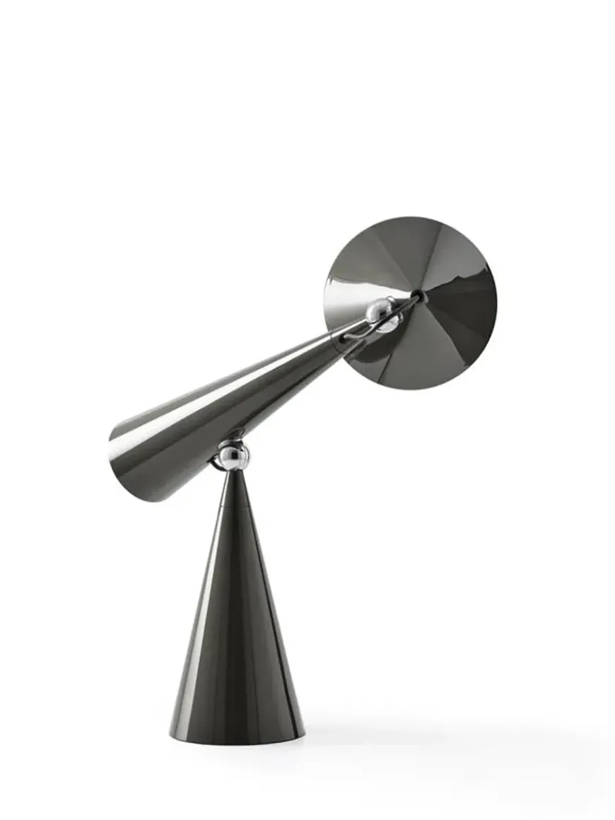 Pose Task LED Bordlampe fra Tom Dixon