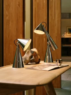 Pose Task LED Bordlampe fra Tom Dixon