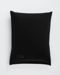 Pure Sateen Pillow Cover 63x60 cm fra Magniberg