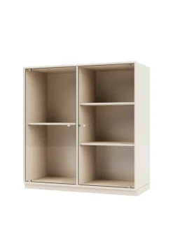 Ripple II Vitrineskab, inkl. sokkel fra Montana