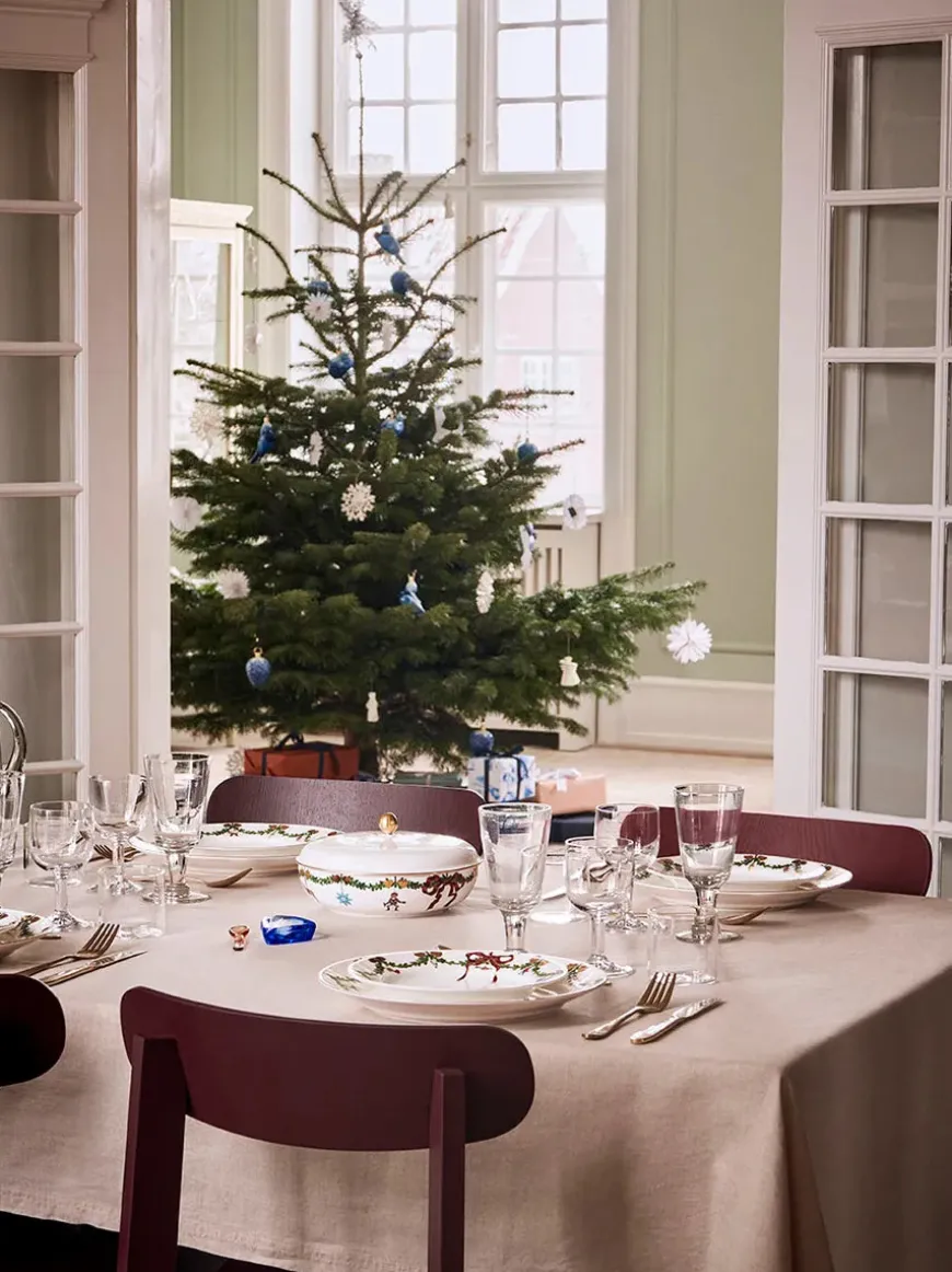 Royal Copenhagen Stjerne Riflet Jul, skål med låg 21 cm