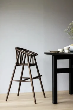 Saga Højstol, eg fra Oaklings