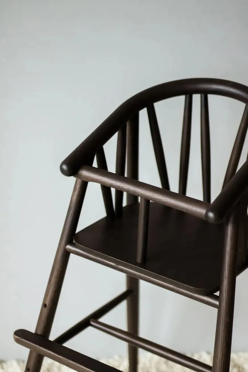 Saga Højstol, røget eg fra Oaklings