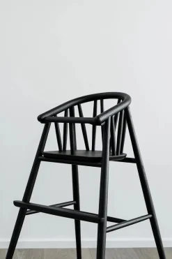 Saga Højstol, sortlakeret eg fra Oaklings