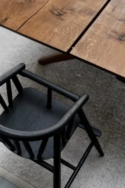 Saga Højstol, sortlakeret eg fra Oaklings