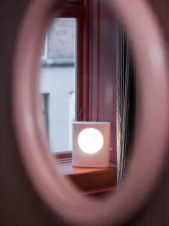 Signal Lampe, coral blush fra raawii