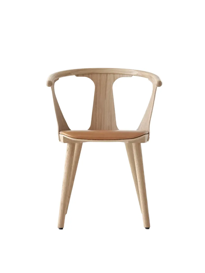 SK2 In Between spisebordsstol m. polstret sæde fra &Tradition