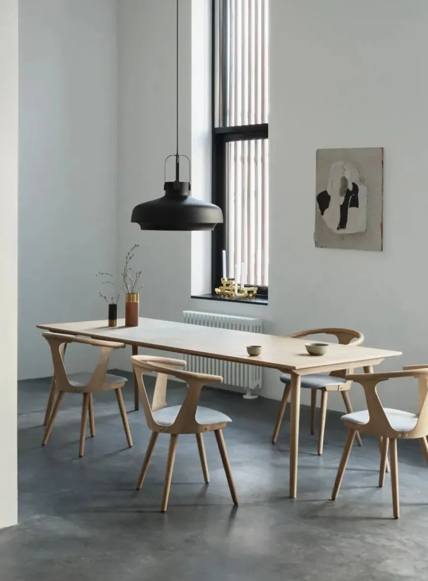 SK2 In Between spisebordsstol m. polstret sæde fra &Tradition