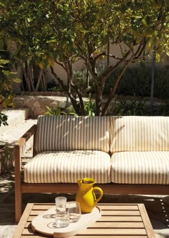 Skagerak Virkelyst 2 pers. Sofa, Honey Yellow fra Fritz Hansen