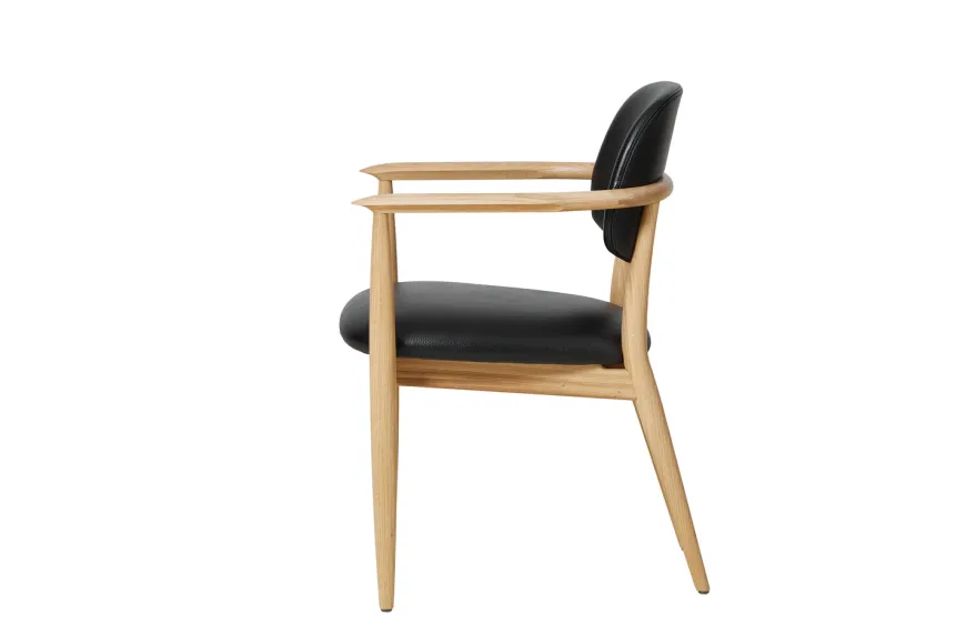 Slow spisebordsstol, eg sort læder fra Stellar Works