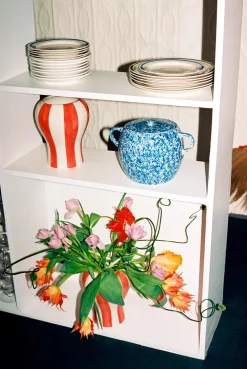 Sobremesa stripe cookie jar fra Hay