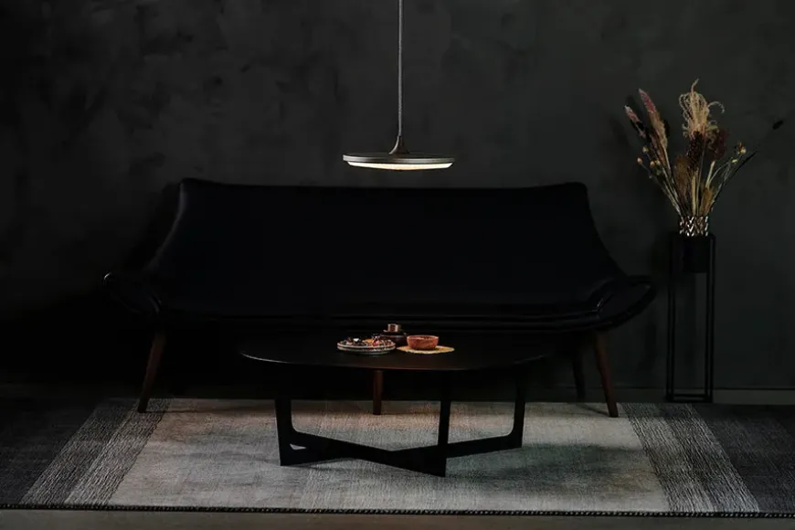 Soleil pendel small, røget eg, plast skærm fra Le Klint