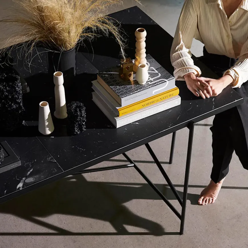 Spisebord 230, sort marmor fra HANDVÄRK