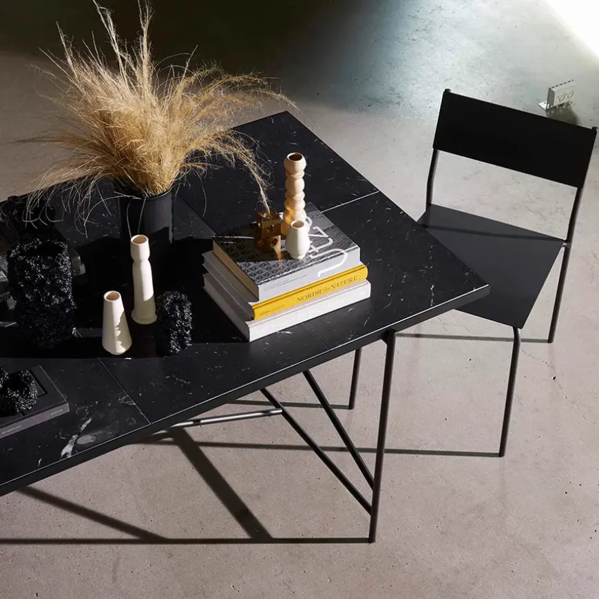 Spisebord 230, sort marmor fra HANDVÄRK