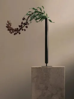 Stance Vase H50 fra Audo Copenhagen
