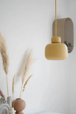 Stone Pendant, small fra Woud