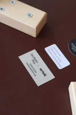 Stool 60, walnut stained fra Artek