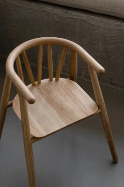 Storm Børnestol, eg fra Oaklings