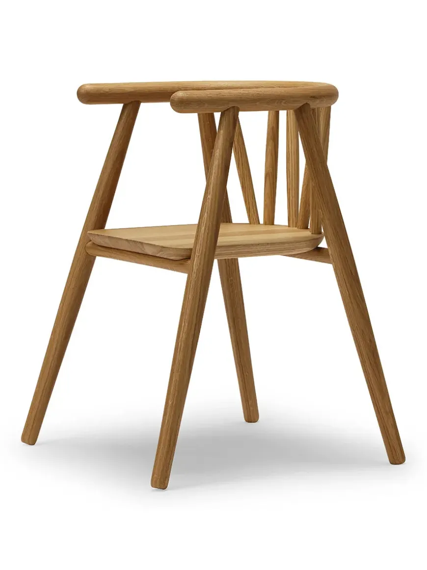 Storm Børnestol, sortlakeret eg fra Oaklings