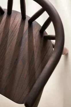 Storm Børnestol, sortlakeret eg fra Oaklings