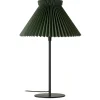 334T Bordlampe, moss green fra Le Klint