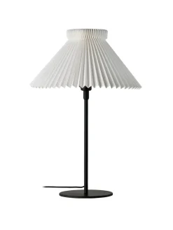 334T Bordlampe, white fra Le Klint