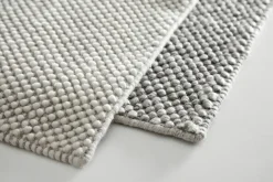 Tact Rug, off white fra Woud
