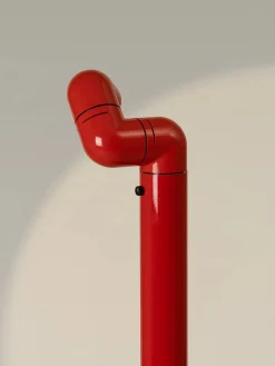 Tatu Alta Gulvlampe, pure red fra Santa and Cole